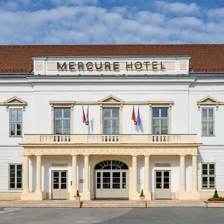 Mercure Szekesfehervar Magyar Kiraly Exteriör bild