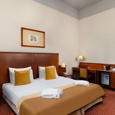 Mercure Szekesfehervar Magyar Kiraly Exteriör bild