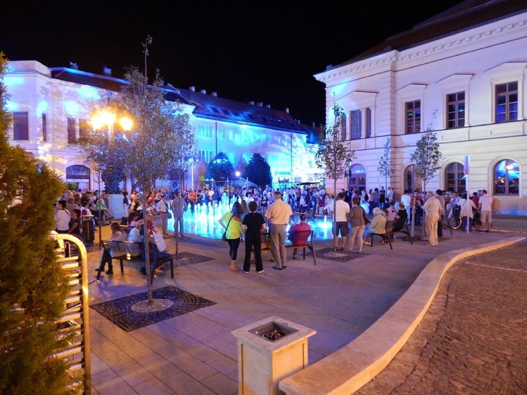 Mercure Szekesfehervar Magyar Kiraly Exteriör bild